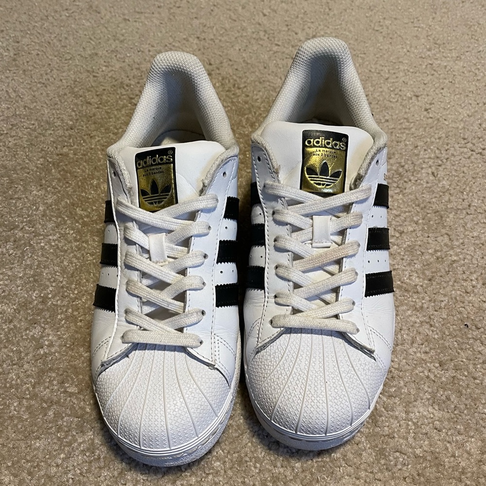 Women’s Adidas Superstar Sneakers. White & black size 8 1/2.